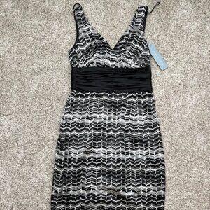 London Times Black & White Dress Size 2